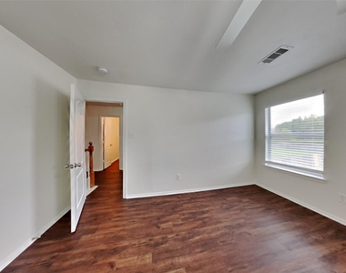 2013 Briar Grove Drive - Photo Thumbnail 6
