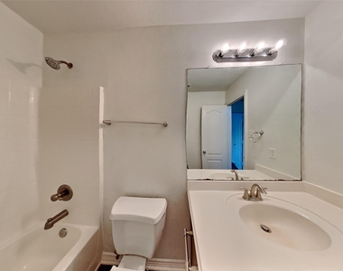 2013 Briar Grove Drive - Photo Thumbnail 12