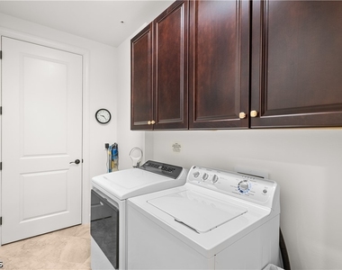 8760 Bellano Court - Photo Thumbnail 19