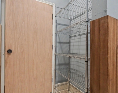 12 E Homan Street - Photo Thumbnail 16