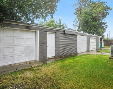 12 E Homan Street - Photo Thumbnail 21