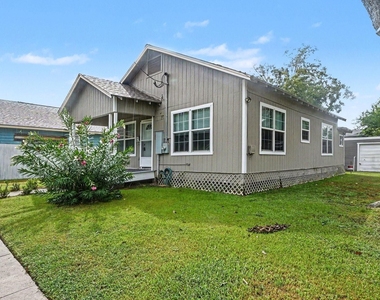 12 E Homan Street - Photo Thumbnail 2