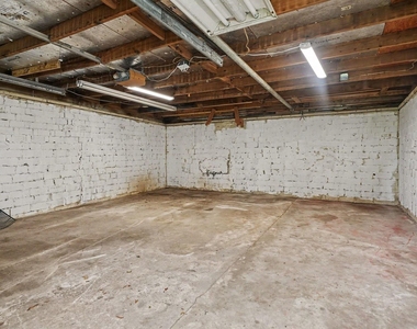 12 E Homan Street - Photo Thumbnail 17