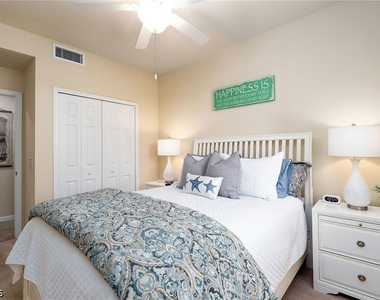 17991 Bonita National Boulevard - Photo Thumbnail 15