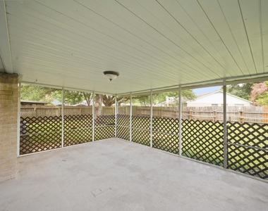 22202 Cimarron Parkway - Photo Thumbnail 16