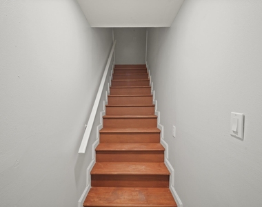 22202 Cimarron Parkway - Photo Thumbnail 14