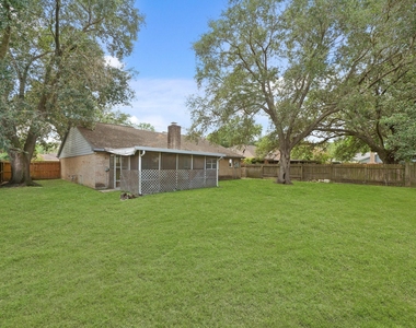 22202 Cimarron Parkway - Photo Thumbnail 17