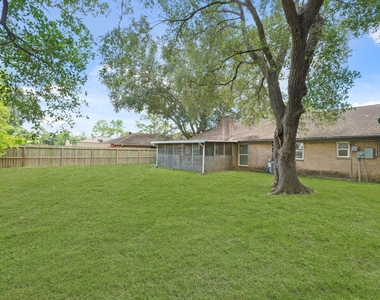 22202 Cimarron Parkway - Photo Thumbnail 18