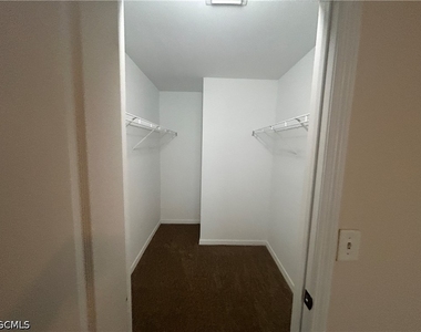 3514 Ne 12th Court - Photo Thumbnail 10