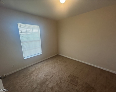 3514 Ne 12th Court - Photo Thumbnail 7