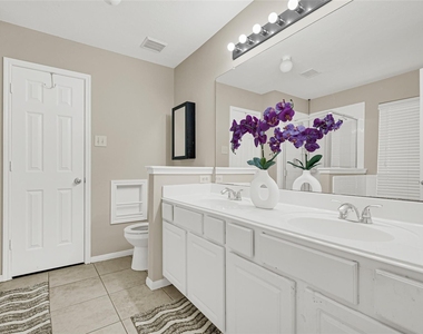 8123 Solara Bend - Photo Thumbnail 16