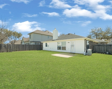 8123 Solara Bend - Photo Thumbnail 25