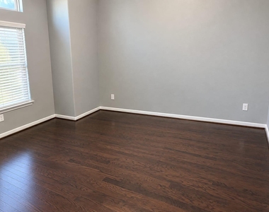 4118 Sabatini Court - Photo Thumbnail 3