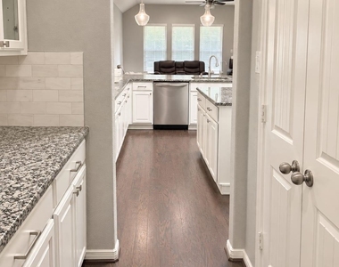 4118 Sabatini Court - Photo Thumbnail 10