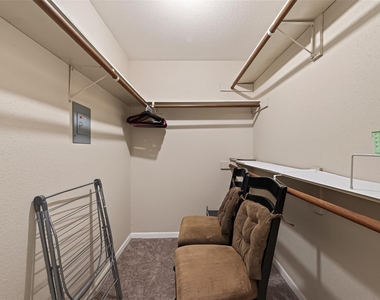 2120 Wilcrest Drive - Photo Thumbnail 19