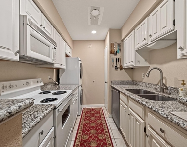 2120 Wilcrest Drive - Photo Thumbnail 11