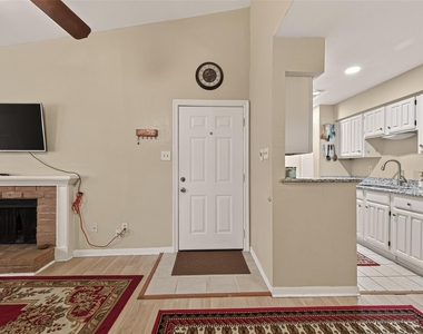 2120 Wilcrest Drive - Photo Thumbnail 4