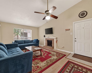 2120 Wilcrest Drive - Photo Thumbnail 5
