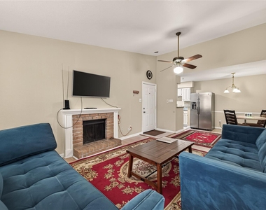 2120 Wilcrest Drive - Photo Thumbnail 8