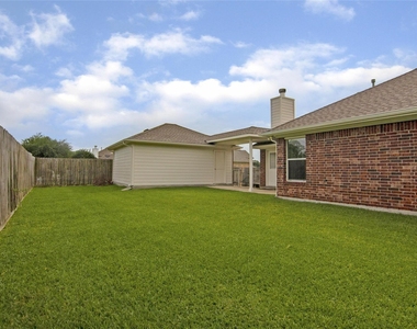 306 King William Drive - Photo Thumbnail 20