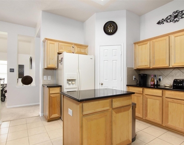 306 King William Drive - Photo Thumbnail 10