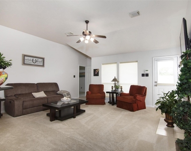 306 King William Drive - Photo Thumbnail 13