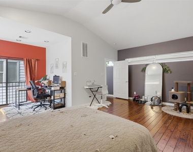 1326 W 24th Street - Photo Thumbnail 19