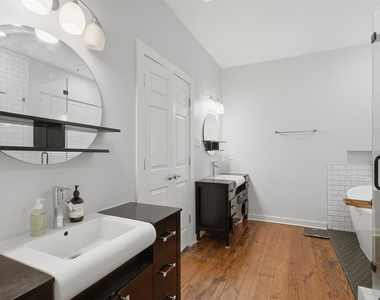 1326 W 24th Street - Photo Thumbnail 15