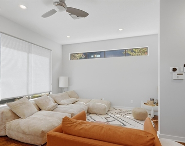 1326 W 24th Street - Photo Thumbnail 2