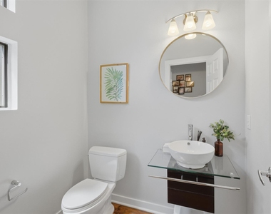 1326 W 24th Street - Photo Thumbnail 5