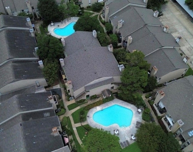 2021 Spenwick Drive - Photo Thumbnail 2