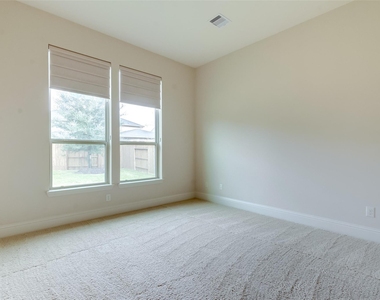 10307 Latta Creek Drive - Photo Thumbnail 24