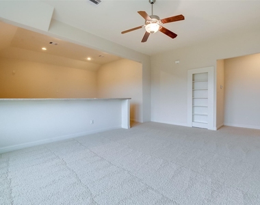 10307 Latta Creek Drive - Photo Thumbnail 43