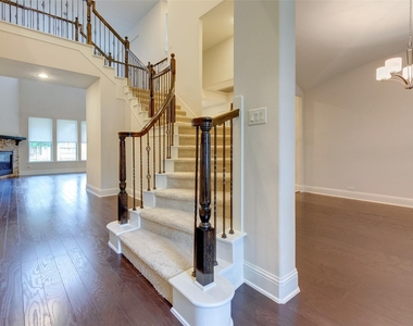 10307 Latta Creek Drive - Photo Thumbnail 6