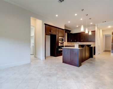 10307 Latta Creek Drive - Photo Thumbnail 20