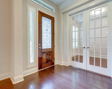 10307 Latta Creek Drive - Photo Thumbnail 5