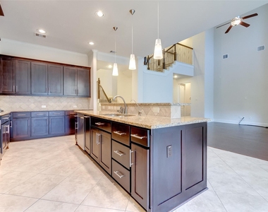 10307 Latta Creek Drive - Photo Thumbnail 16