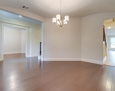 10307 Latta Creek Drive - Photo Thumbnail 10