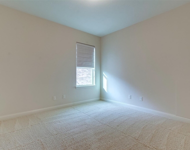 10307 Latta Creek Drive - Photo Thumbnail 41