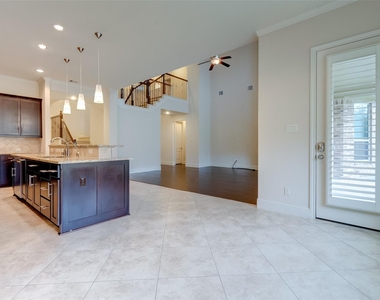 10307 Latta Creek Drive - Photo Thumbnail 21