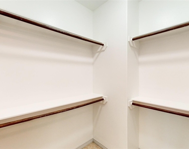 3419 Home Street - Photo Thumbnail 22