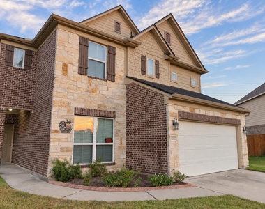 12102 Kings Fall Drive - Photo Thumbnail 1