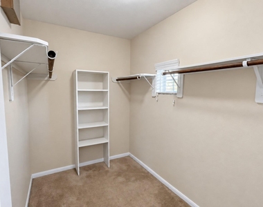 12102 Kings Fall Drive - Photo Thumbnail 15