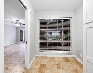 2575 Marilee Lane - Photo Thumbnail 11