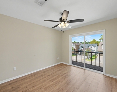 3240 Poe Drive - Photo Thumbnail 12