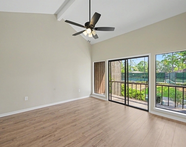 3240 Poe Drive - Photo Thumbnail 8