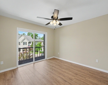 3240 Poe Drive - Photo Thumbnail 10
