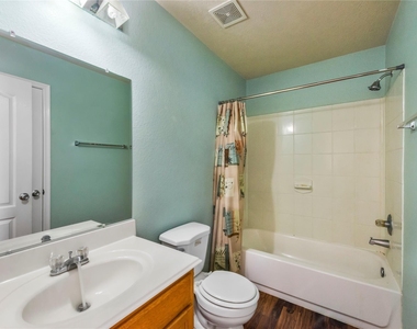 3023 Ribbon Creek Way - Photo Thumbnail 12