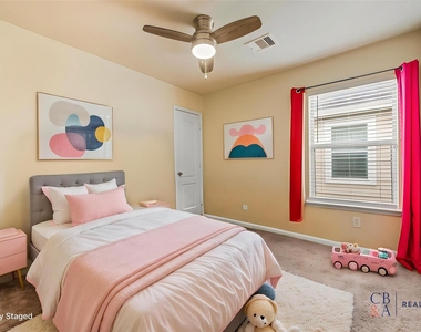 3023 Ribbon Creek Way - Photo Thumbnail 8