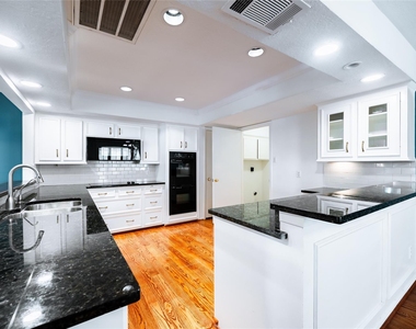 5918 San Felipe St Street - Photo Thumbnail 13